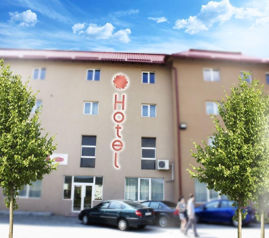 Pensiunea Vidcom Floresti  Bagian luar foto